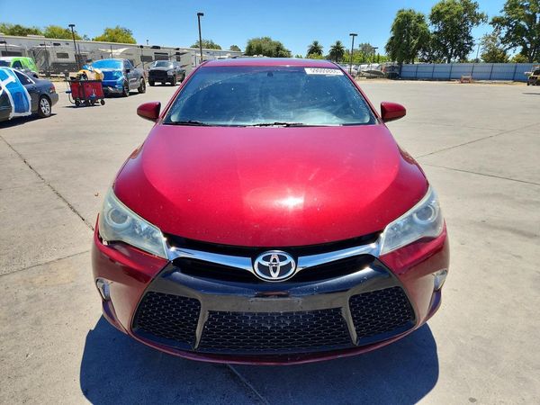 2017 TOYOTA CAMRY