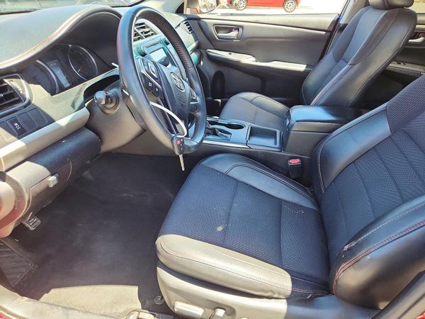 2017 TOYOTA CAMRY