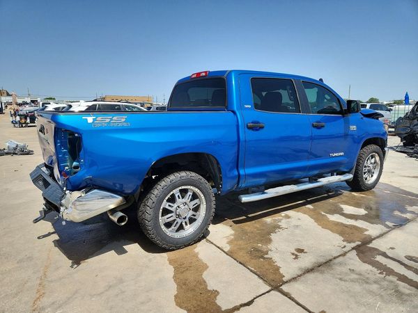 2018 TOYOTA TUNDRA SR5