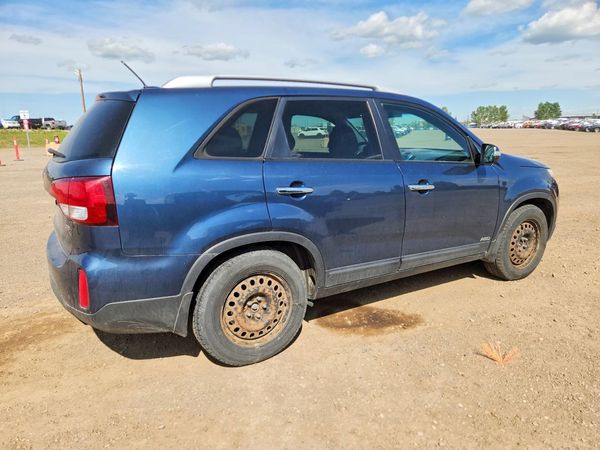 2015 KIA SORENTO GL