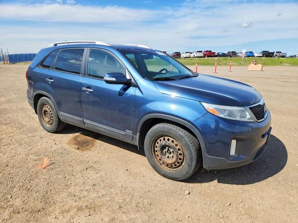 2015 KIA SORENTO GL
