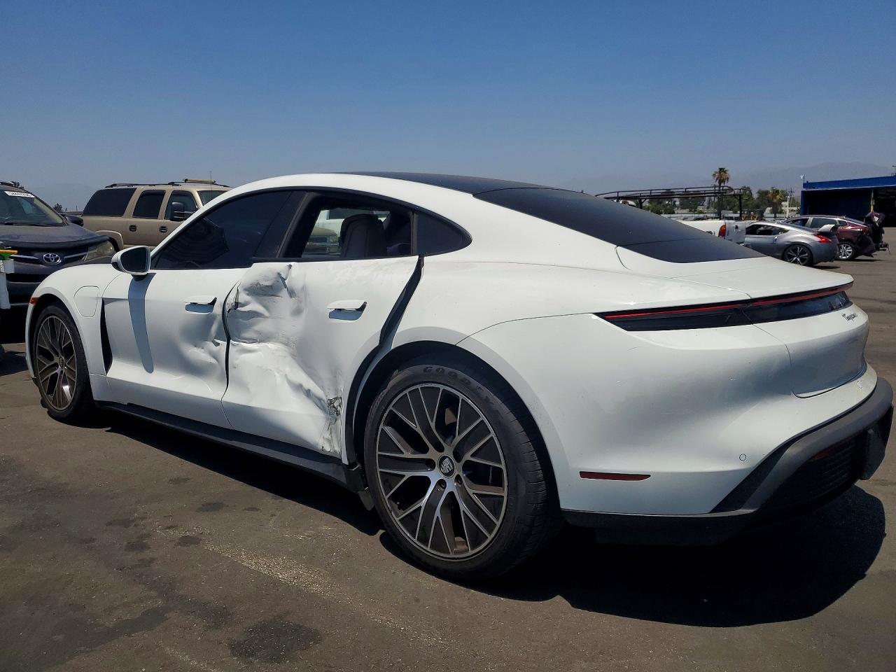 2023 PORSCHE TAYCAN