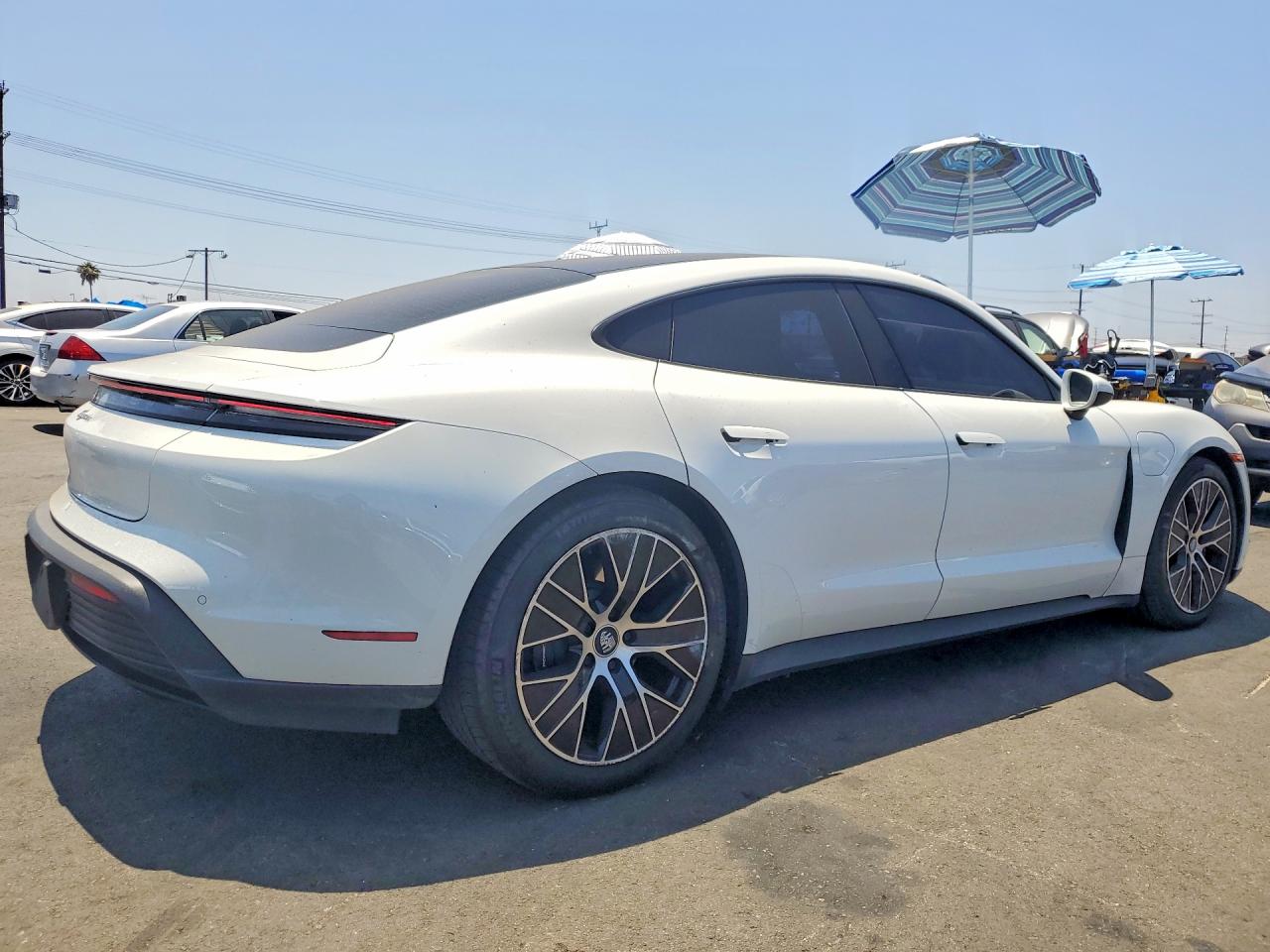 2023 PORSCHE TAYCAN