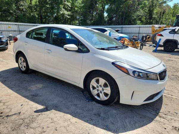 2018 KIA FORTE LX Base