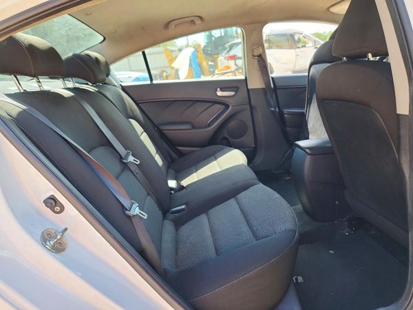 2018 KIA FORTE LX Base