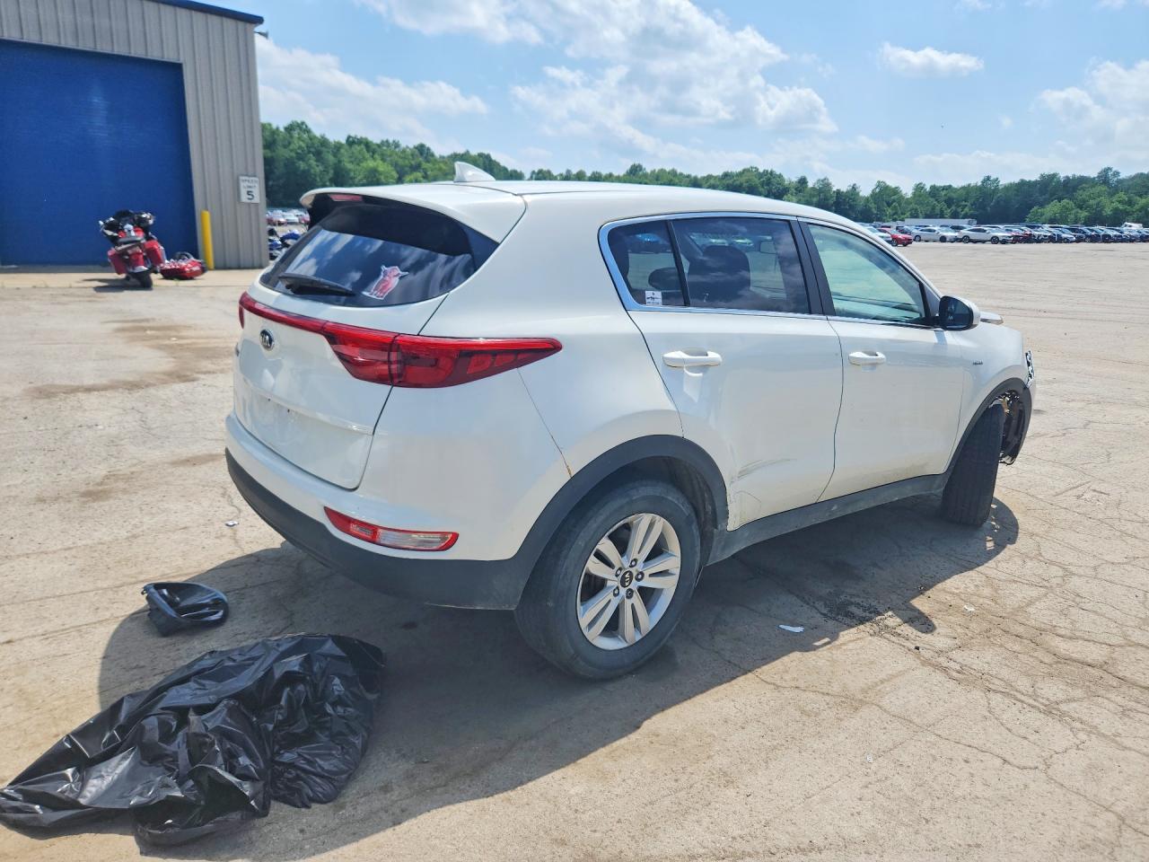 2017 KIA SPORTAGE LX