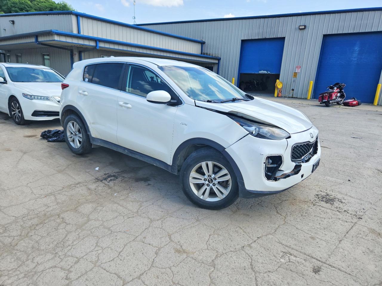 2017 KIA SPORTAGE LX