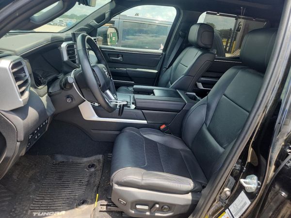 2023 TOYOTA TUNDRA Platinum