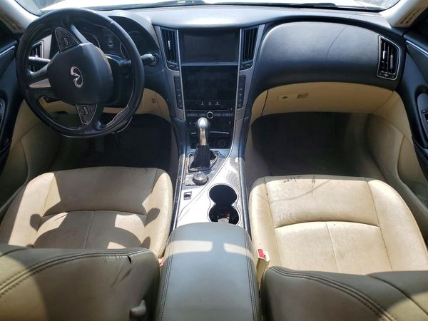 2015 INFINITI Q50