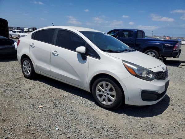 2013 KIA RIO