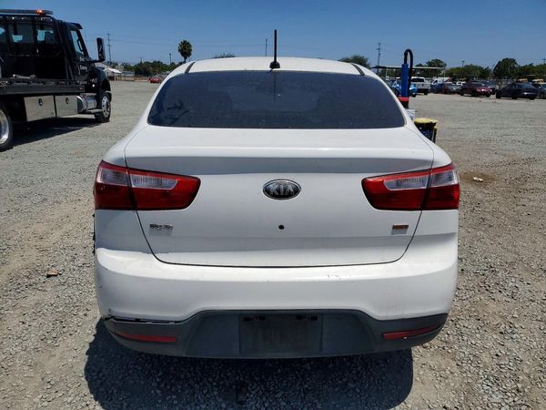 2013 KIA RIO