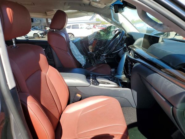 2020 LEXUS LX 570 Luxury