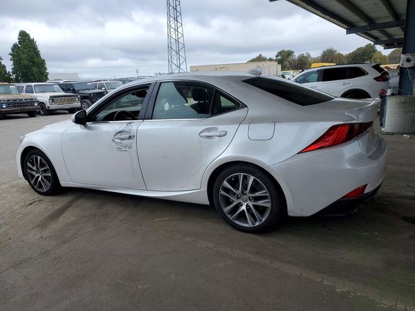 2019 LEXUS IS