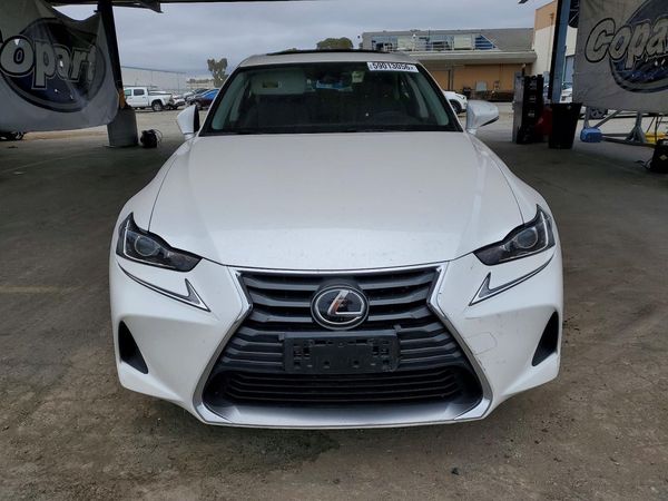 2019 LEXUS IS