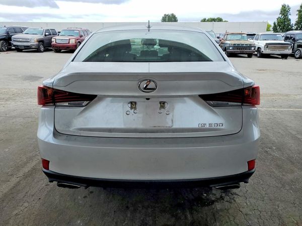 2019 LEXUS IS