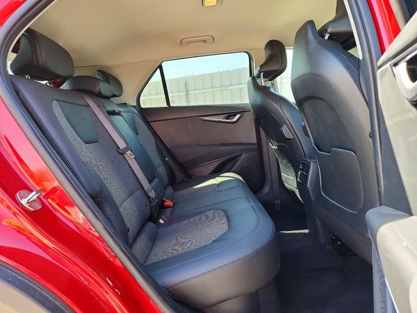 2023 KIA NIRO EX