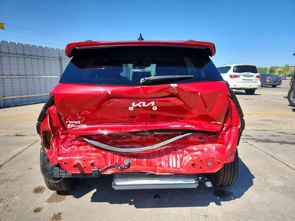 2023 KIA NIRO EX