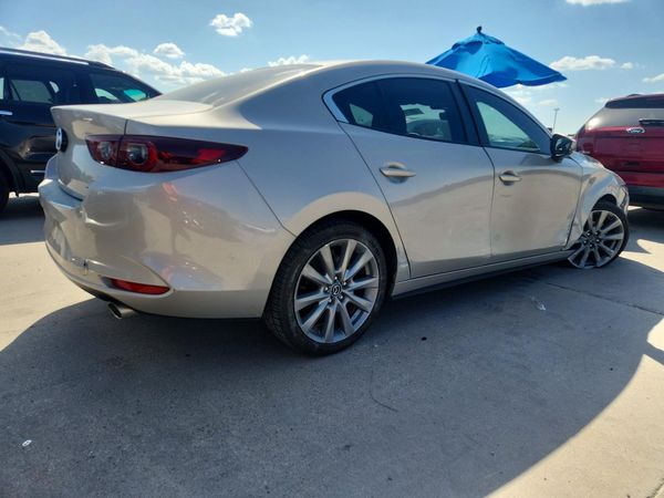 2023 MAZDA 3 Select Package