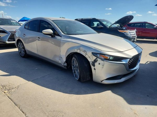 2023 MAZDA 3 Select Package