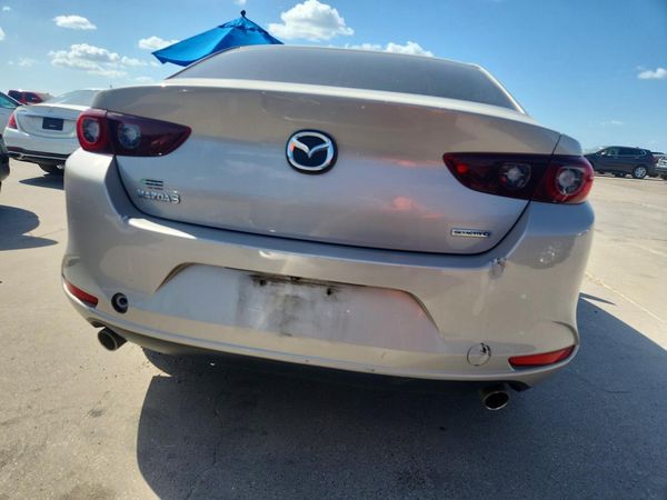 2023 MAZDA 3 Select Package