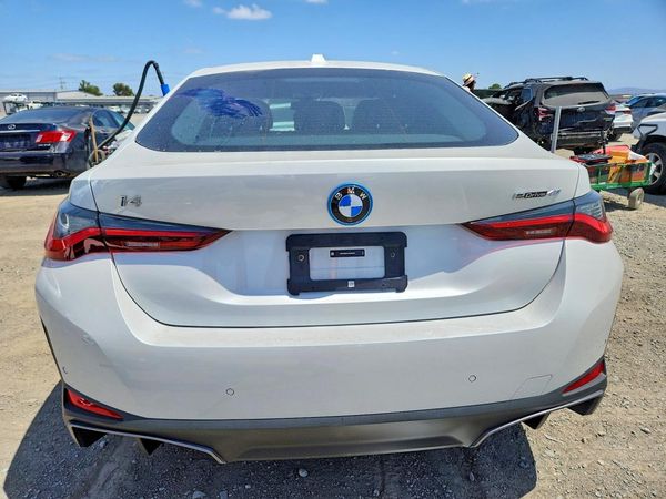 2025 BMW I4 eDrive40