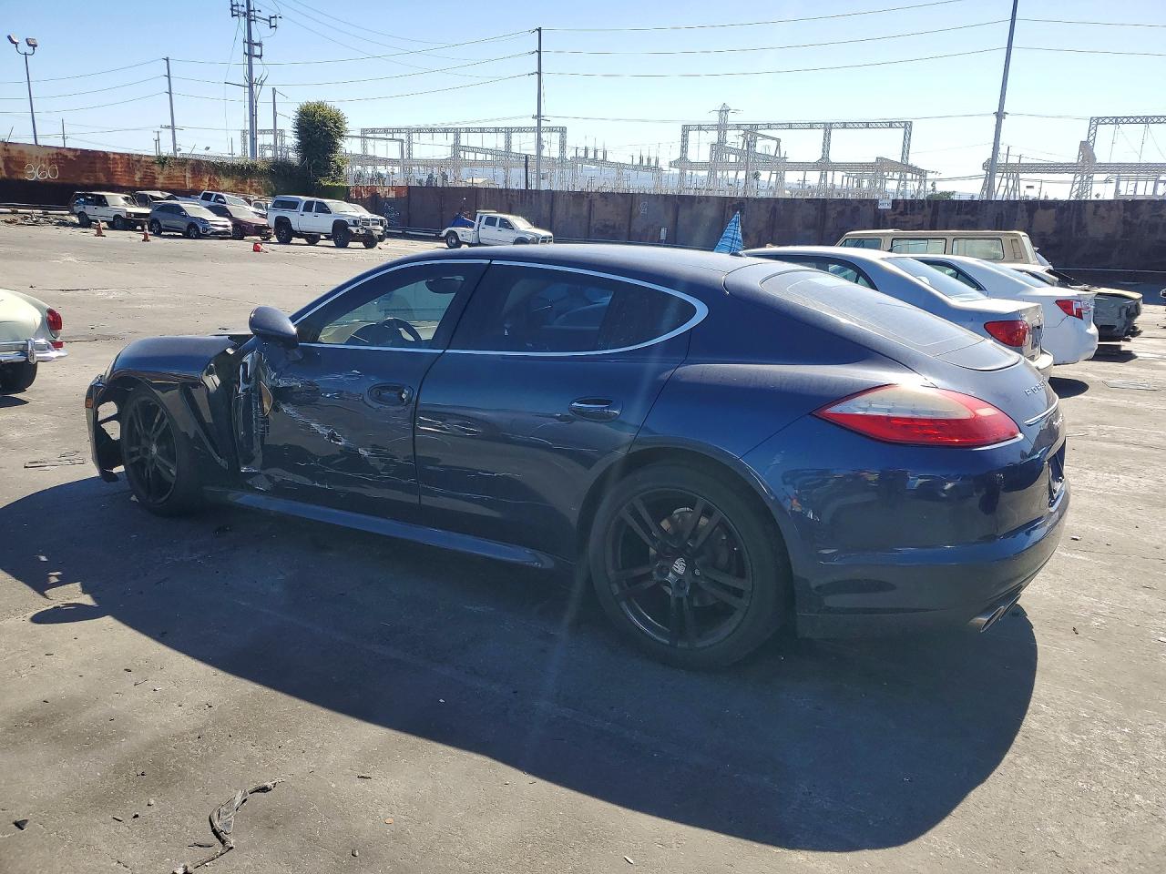 2012 PORSCHE PANAMERA