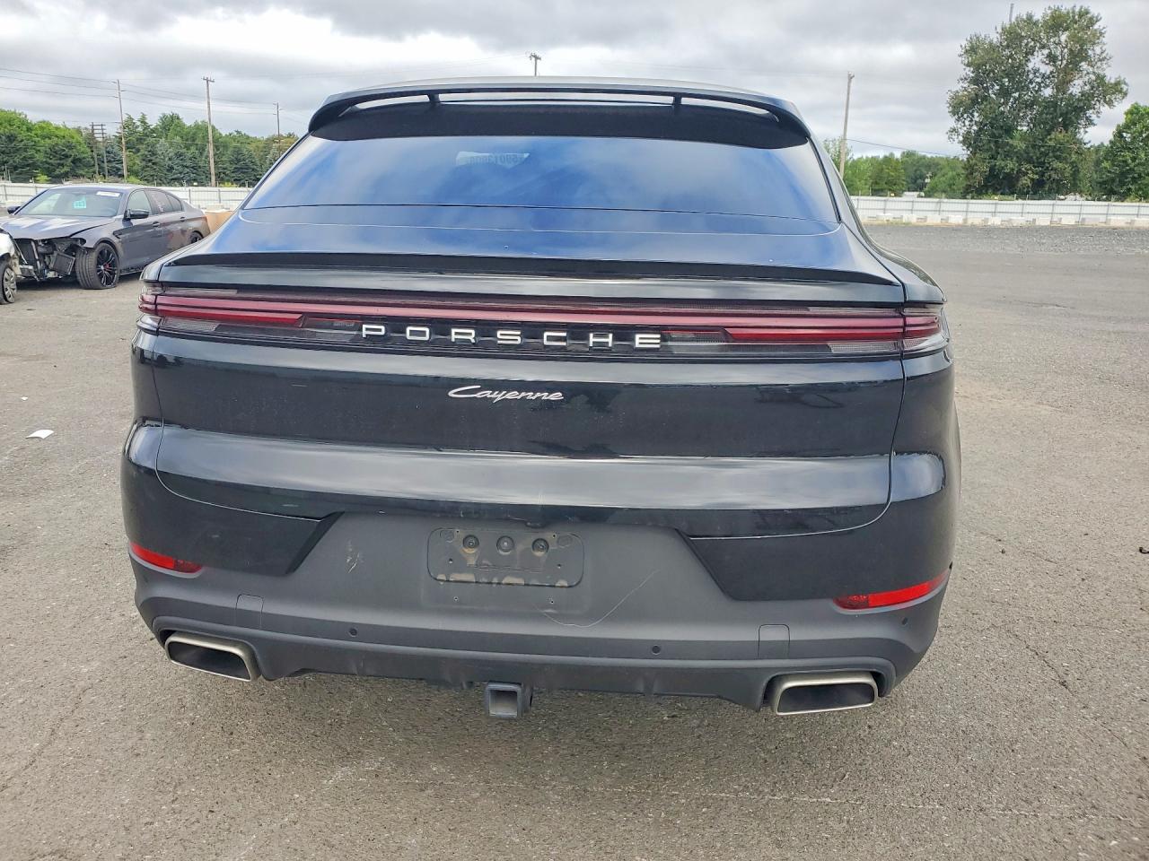 2024 PORSCHE CAYENNE