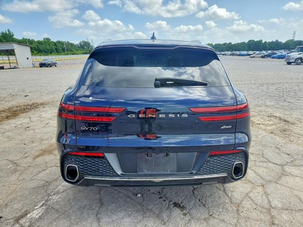 2023 GENESIS GV70