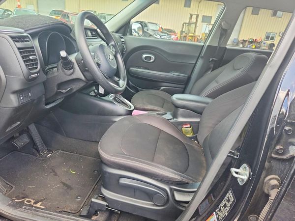 2017 KIA SOUL Base
