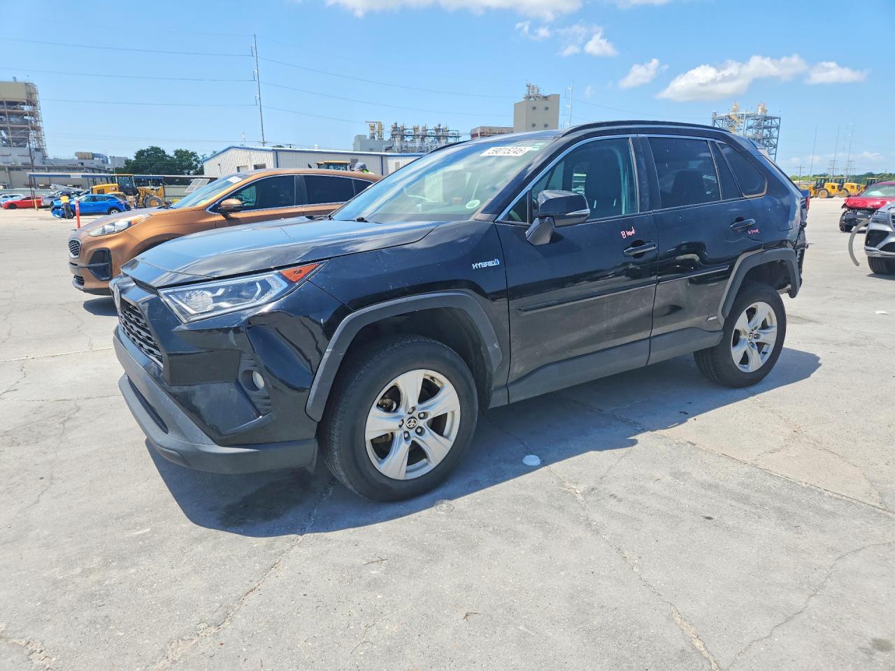 2021 TOYOTA RAV4 XLE HV