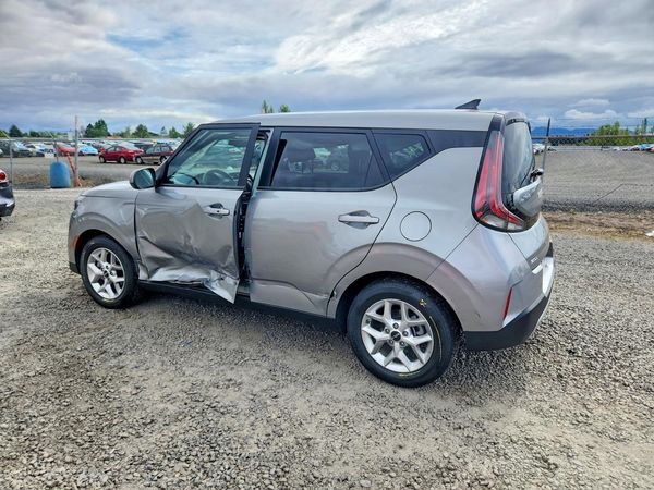 2025 KIA SOUL LX, S
