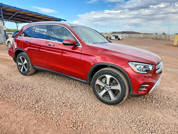 2020 MERCEDES-BENZ GLC GLC300