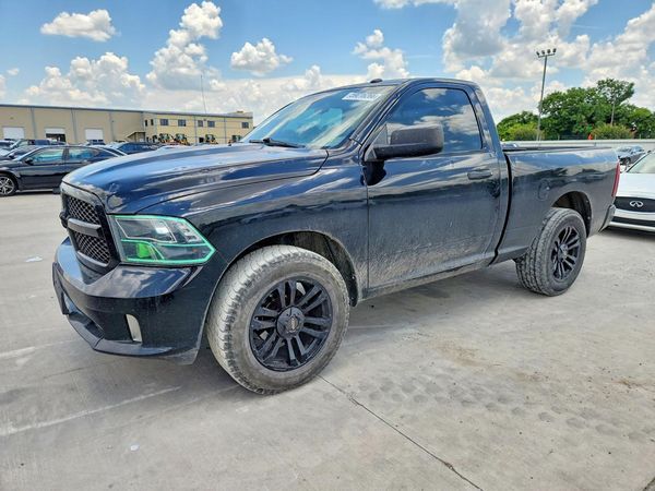 2014 RAM 1500 ST
