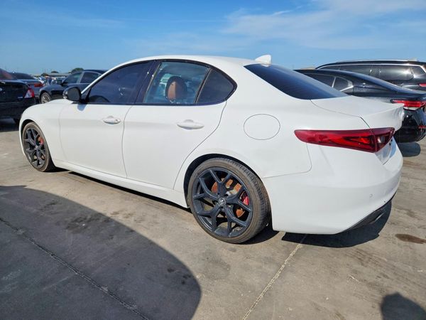 2019 ALFA ROMEO GIULIA RWD