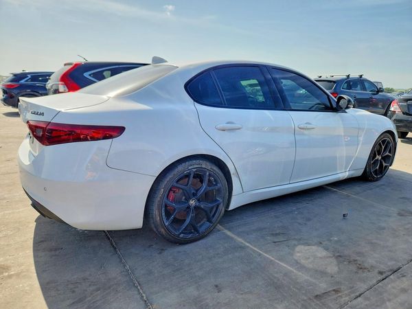2019 ALFA ROMEO GIULIA RWD