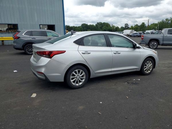 2019 HYUNDAI ACCENT SE and SEL