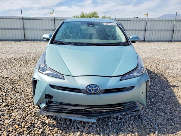 2022 TOYOTA PRIUS