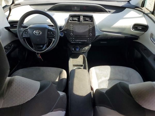 2022 TOYOTA PRIUS