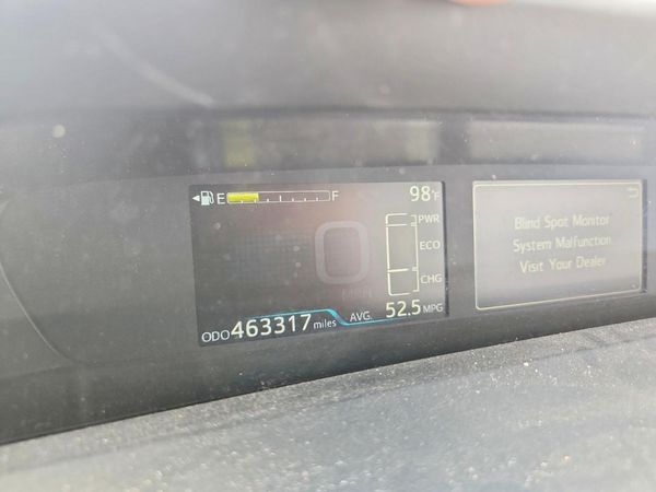 2022 TOYOTA PRIUS