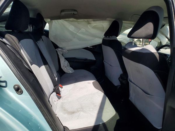 2022 TOYOTA PRIUS