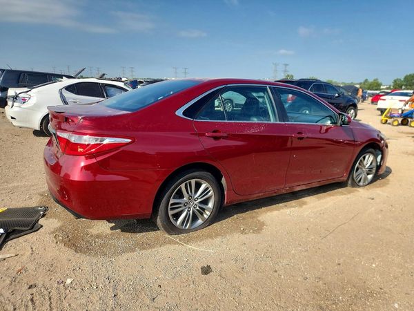 2015 TOYOTA CAMRY