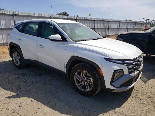 2025 HYUNDAI TUCSON SE