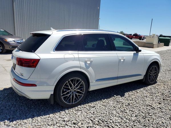 2017 AUDI Q7 quattro Prestige