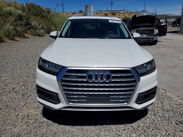 2017 AUDI Q7 quattro Prestige