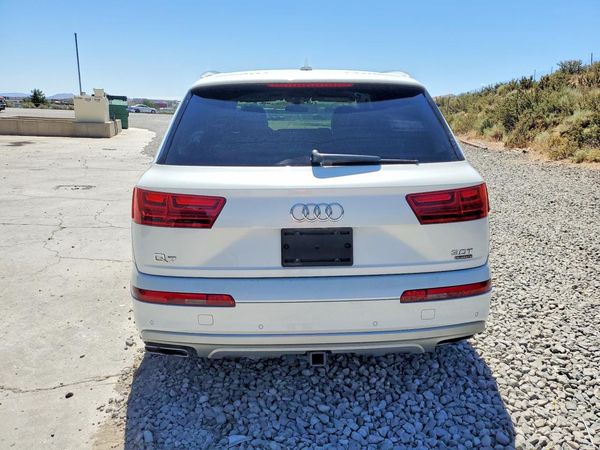 2017 AUDI Q7 quattro Prestige