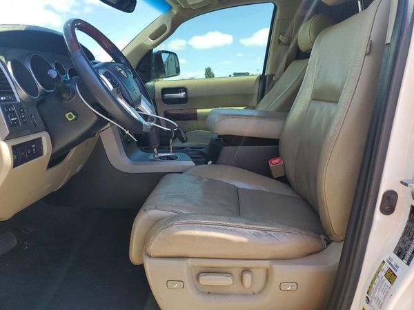 2017 TOYOTA SEQUOIA Platinum Grade