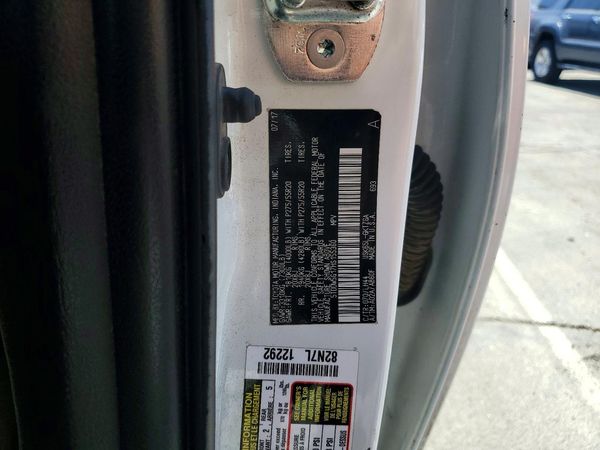 2017 TOYOTA SEQUOIA Platinum Grade