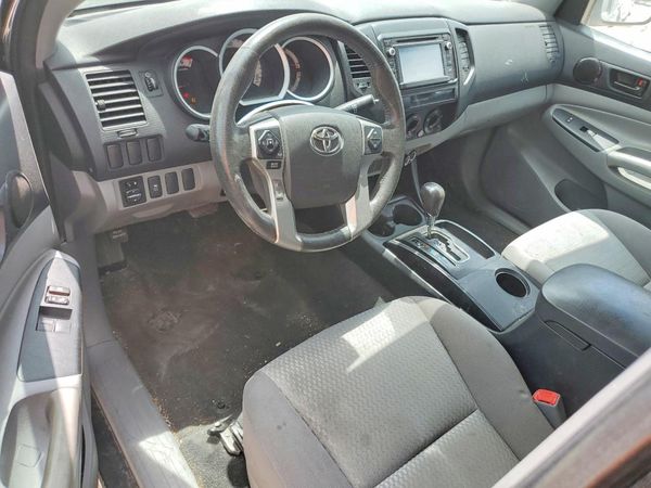 2015 TOYOTA TACOMA Delux Grade