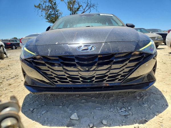 2021 HYUNDAI ELANTRA
