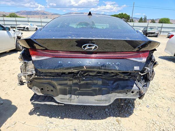 2021 HYUNDAI ELANTRA